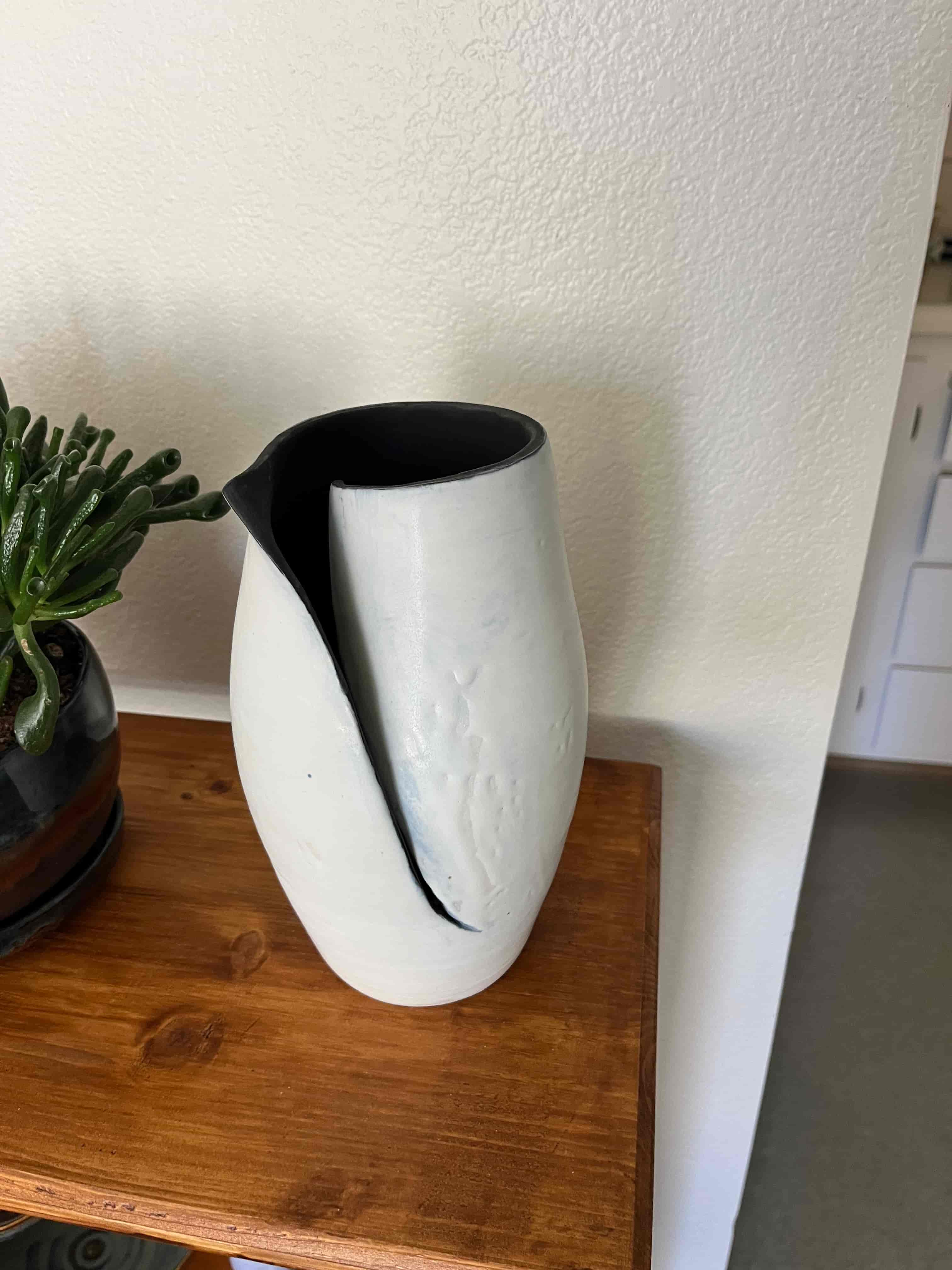 A slice vase.