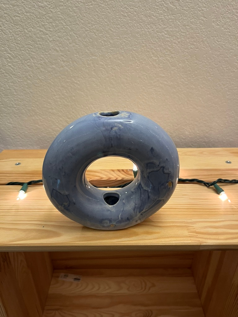 Another donut vase.