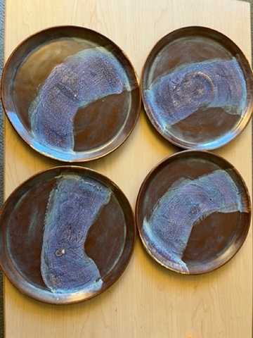 A stack of plates.