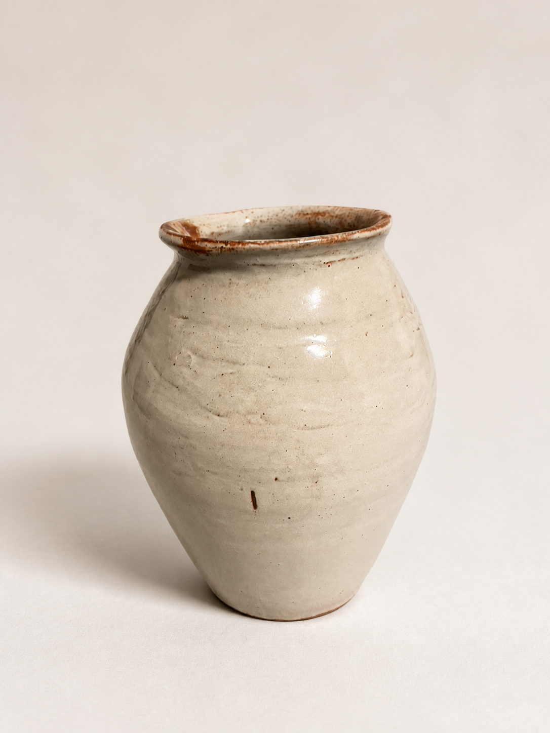 A white vase.